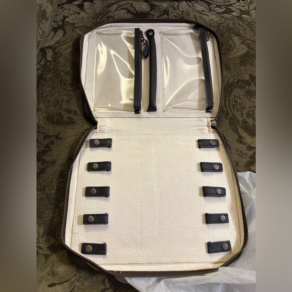 Animal Print Jewlery Travel Case - Picture 3 of 3